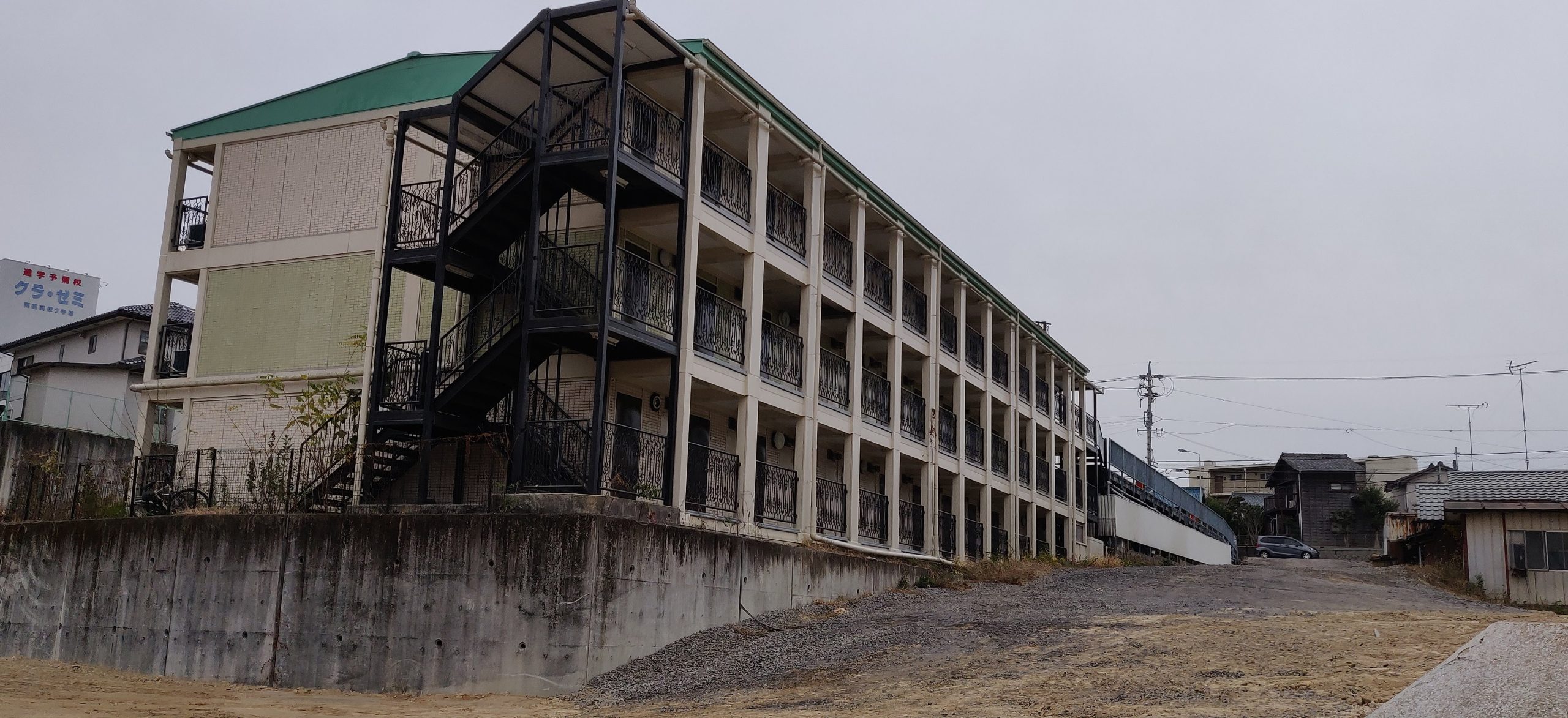 愛知県岡崎市　収益１棟アパート